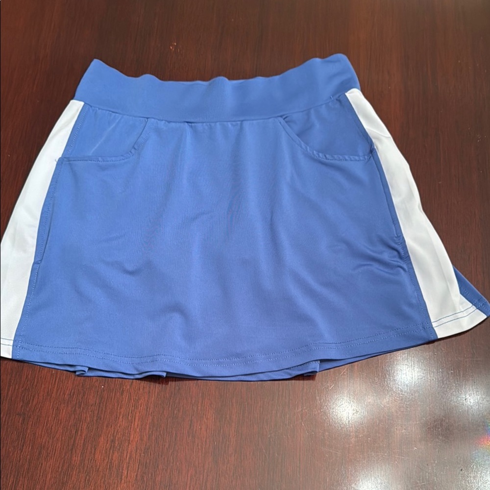Blue & White Garb Skort. Size XL (Age 11-12). Great Condition